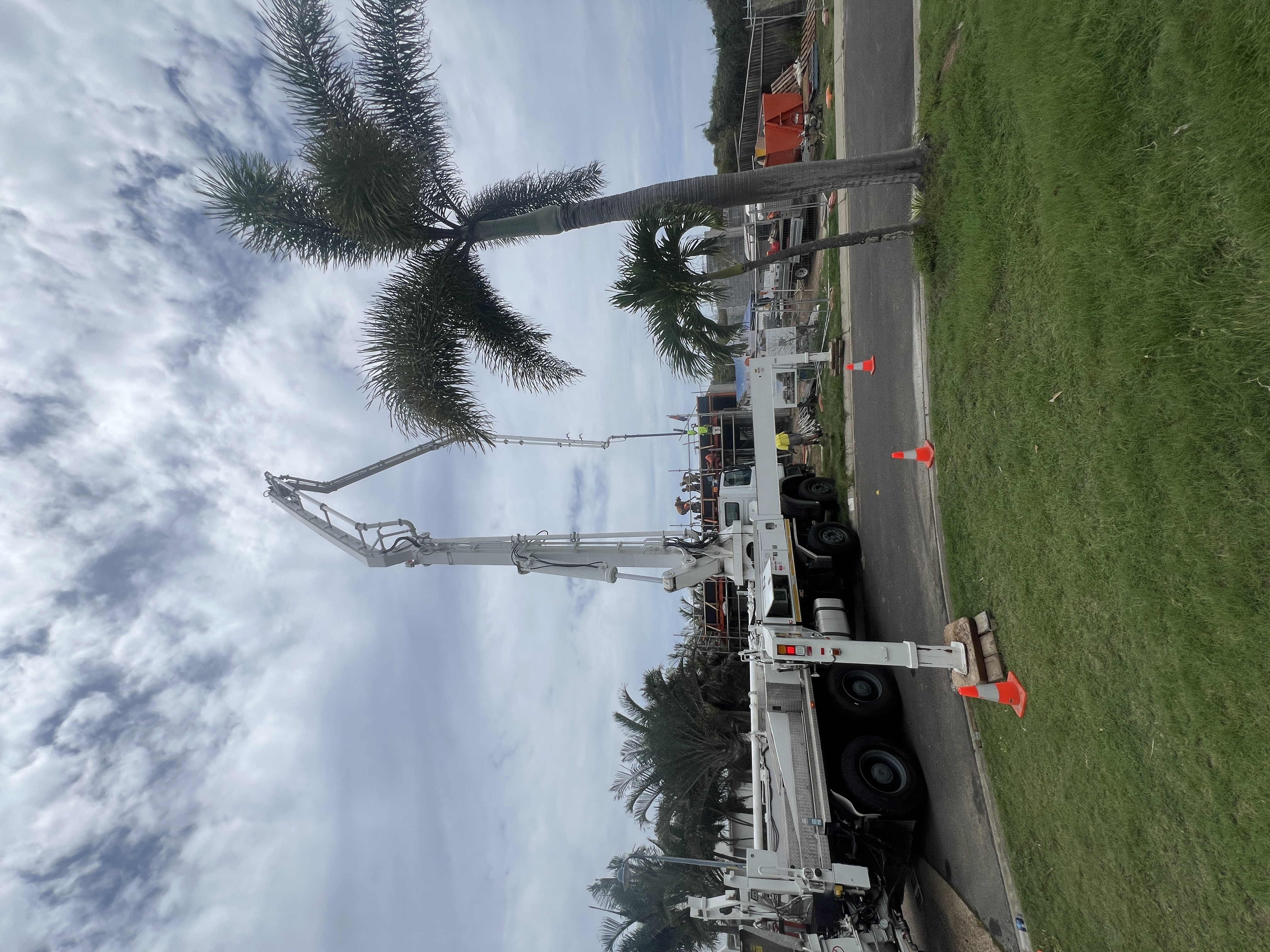2008 47M Schwing Placing Boom