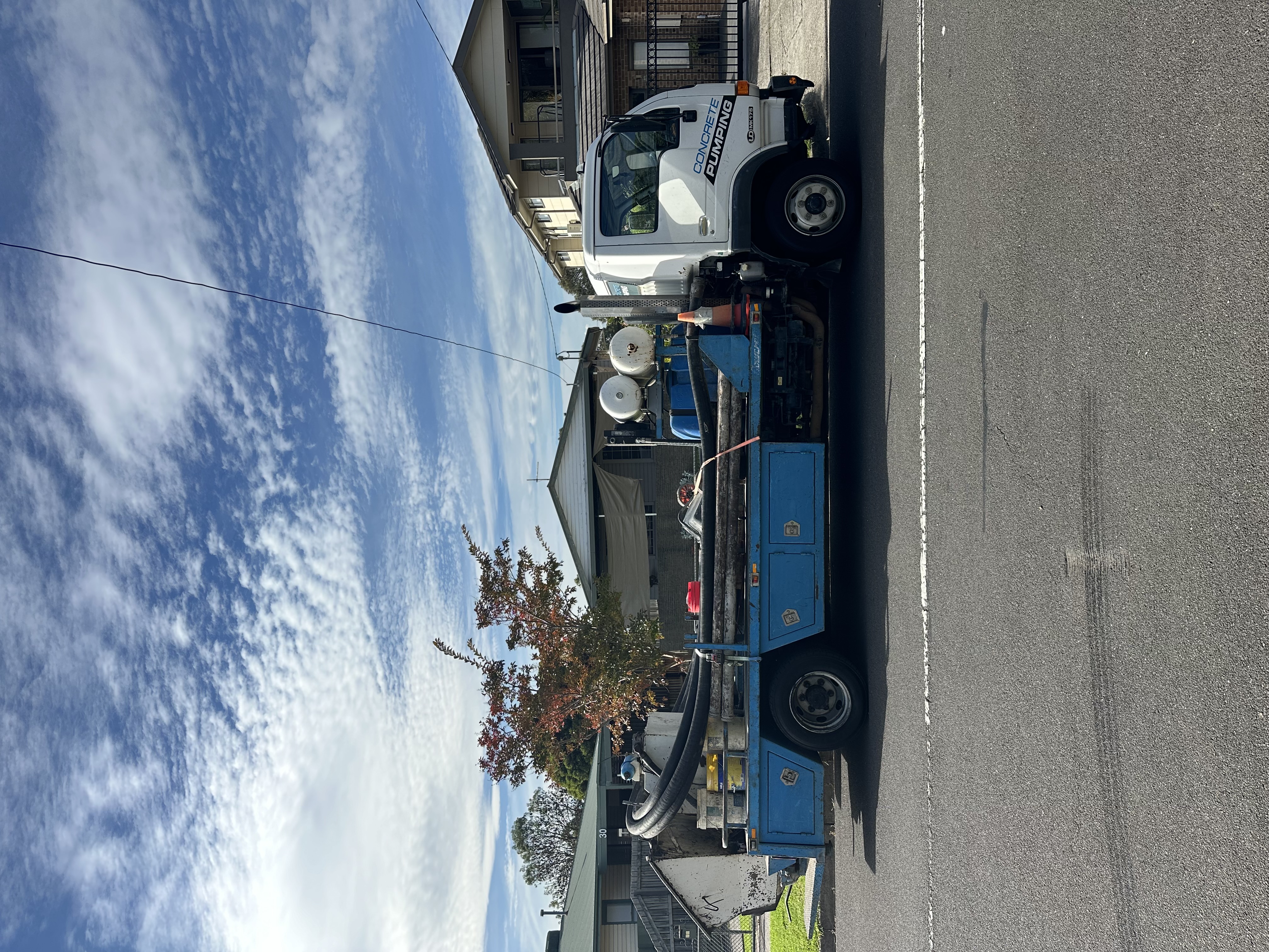 2007 Flowcrete FC433 mounted on a 2007 Nissan UD MK175.